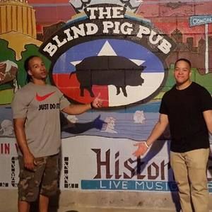 Meet your Posher, Derrick